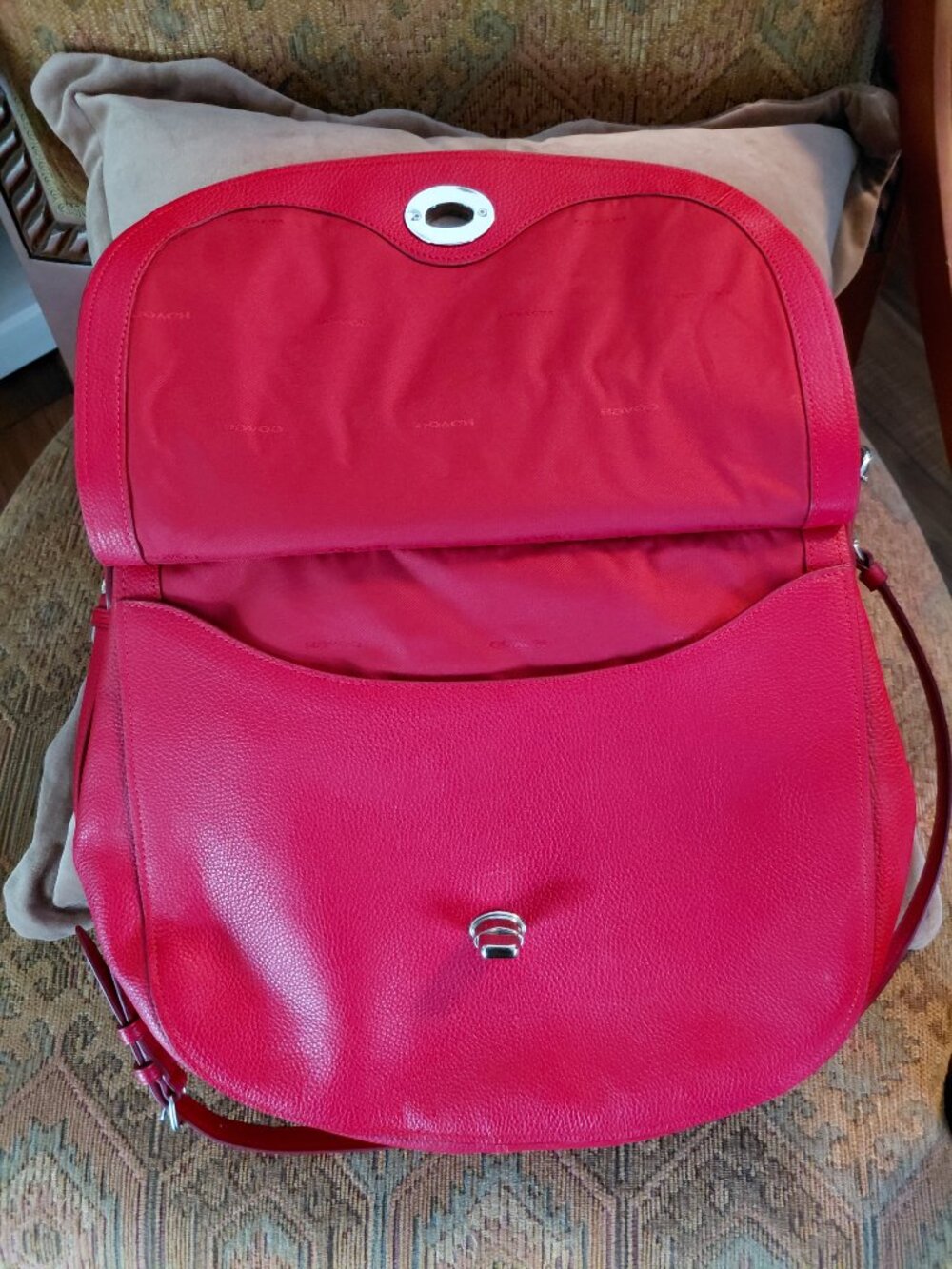 Coach Red Leather Shoulder Bag - Picture 4 of 8